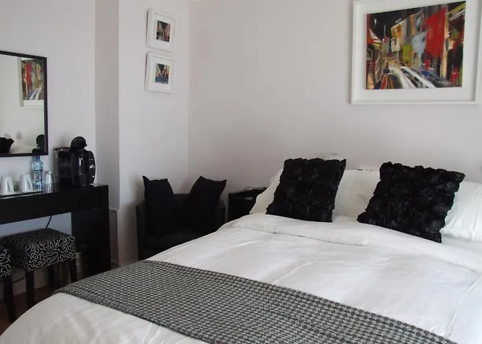 Bed & Breakfast Archways